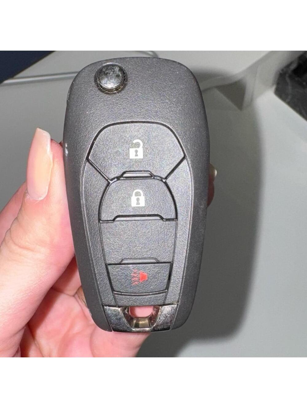 2024 chevy trax key fob